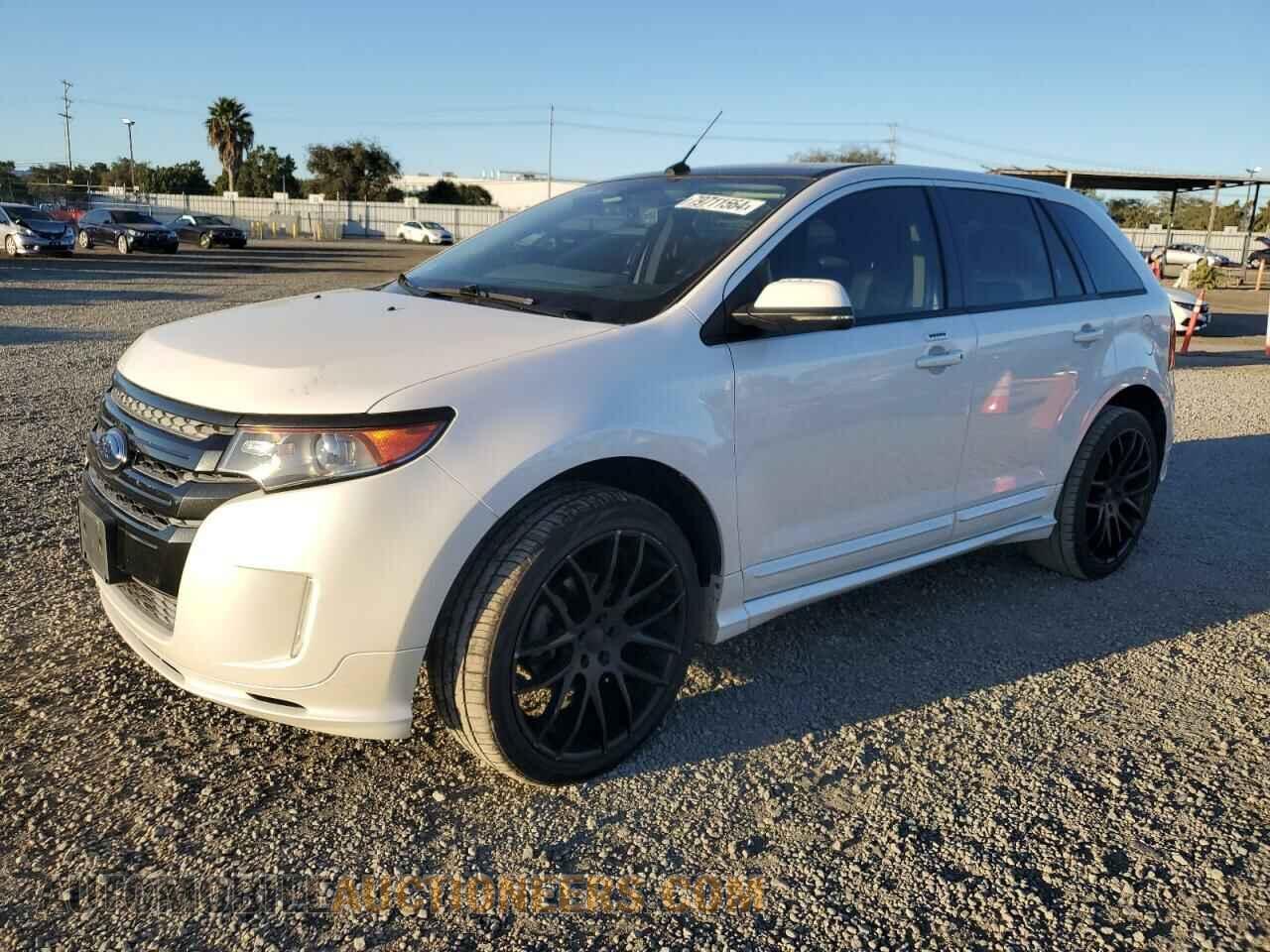2FMDK3AK2DBB01957 FORD EDGE 2013