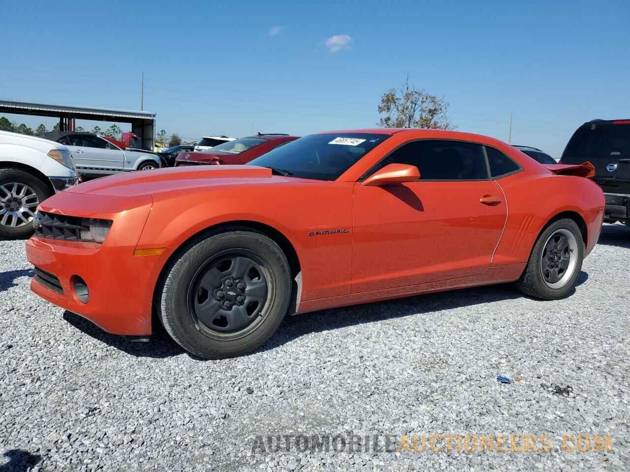 2G1FA1E32D9158697 CHEVROLET CAMARO 2013