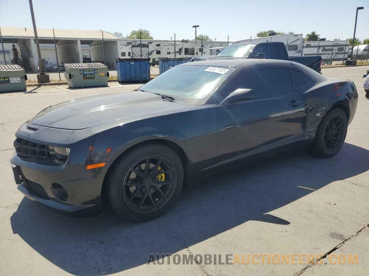 2G1FC1ED3B9198335 CHEVROLET CAMARO 2011