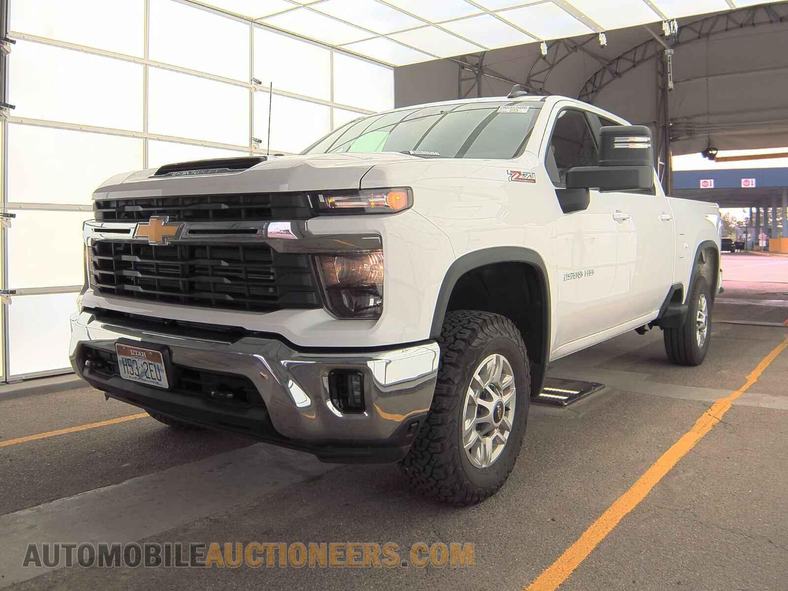 2GC4YNEYXR1206708 Chevrolet Silverado 2500HD 2024