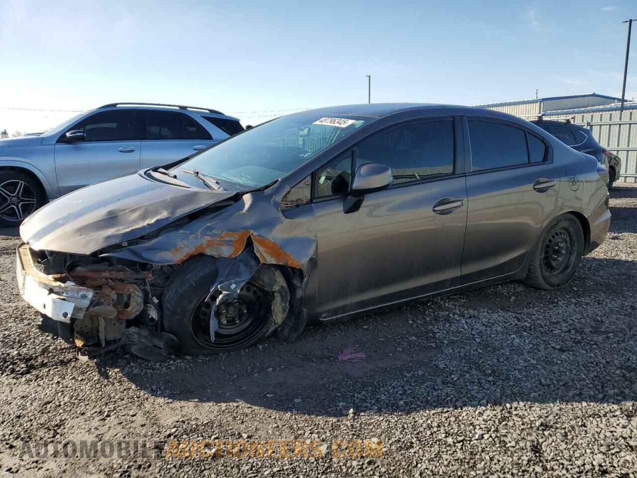 2HGFB2F40DH004319 HONDA CIVIC 2013