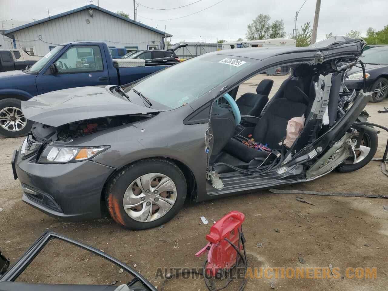 2HGFB2F57DH538099 HONDA CIVIC 2013