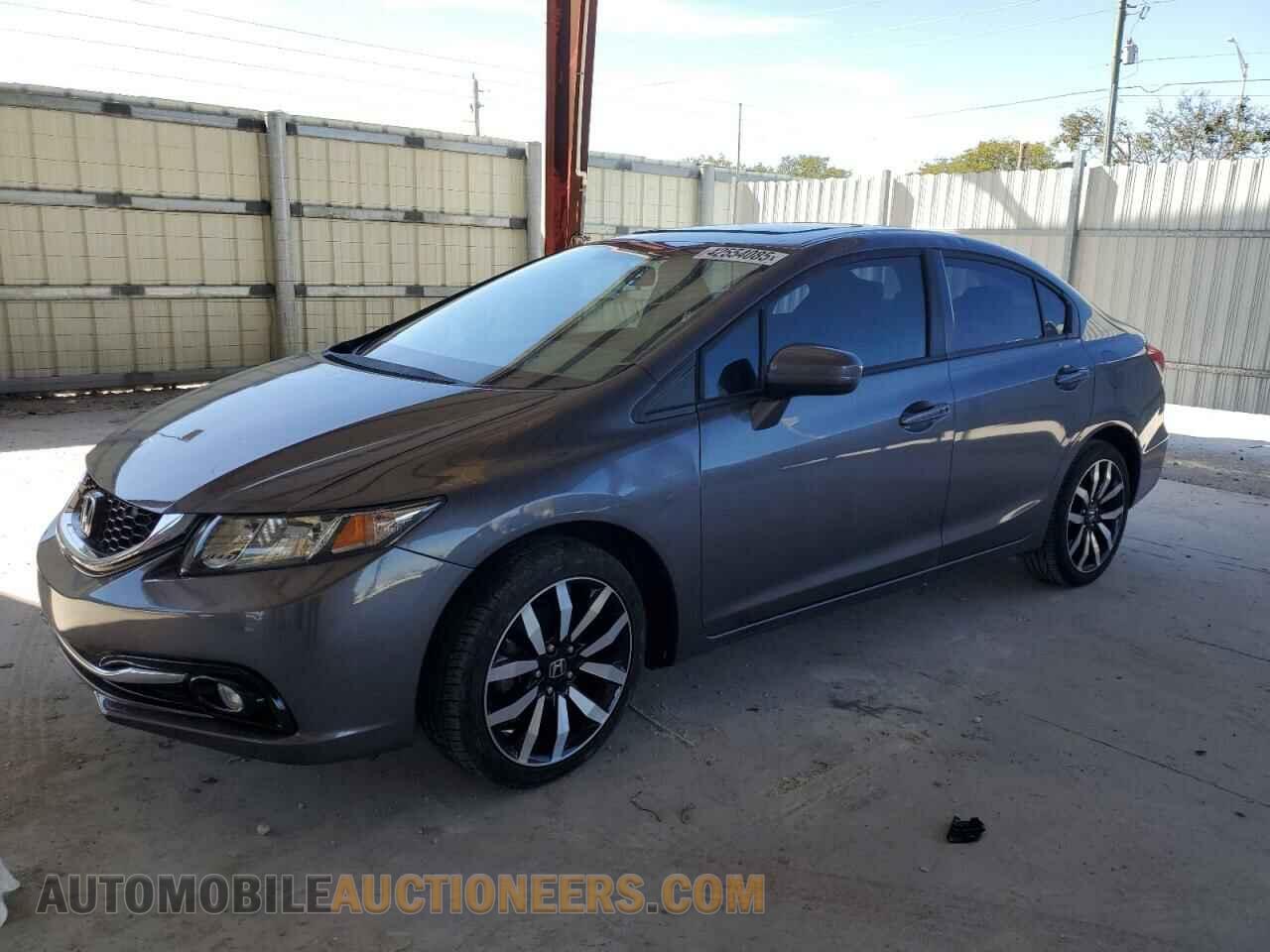 2HGFB2F92FH548335 HONDA CIVIC 2015