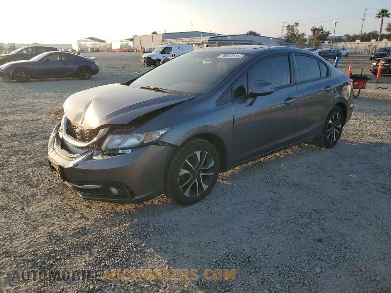 2HGFB2F93DH507628 HONDA CIVIC 2013