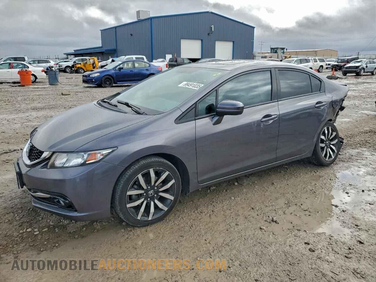 2HGFB2F99FH512092 HONDA CIVIC 2015
