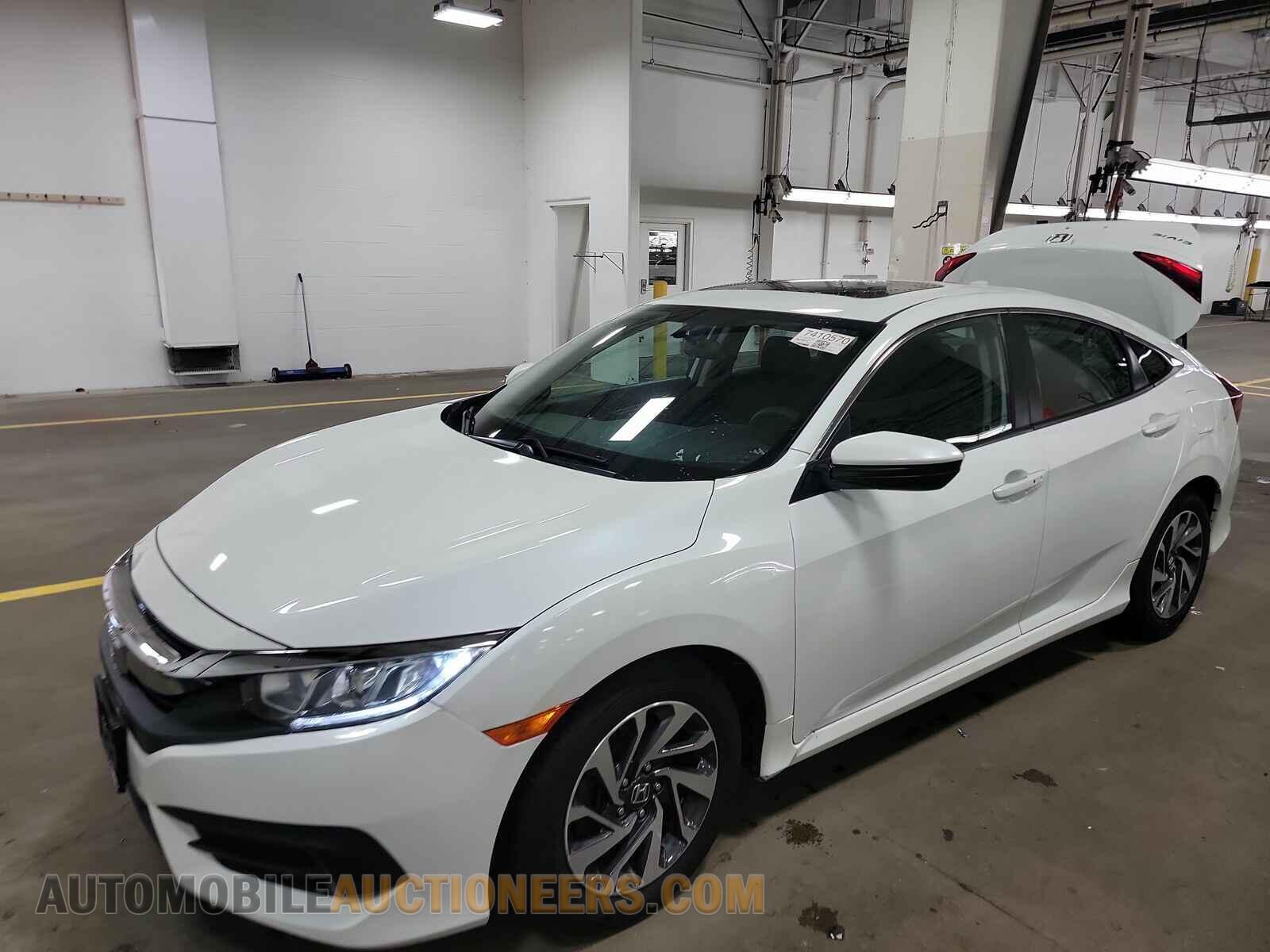 2HGFC2F71HH558708 Honda Civic Sedan 2017