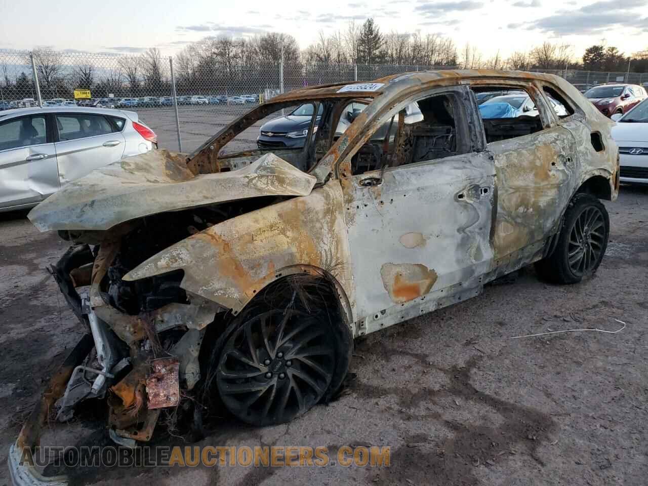 2LMPJ8LPXKBL32080 LINCOLN NAUTILUS 2019