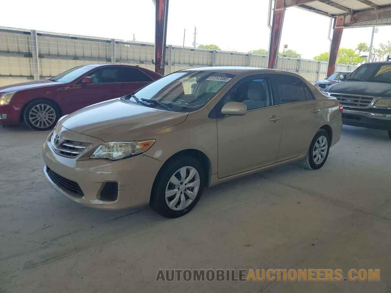 2T1BU4EE0DC935233 TOYOTA COROLLA 2013