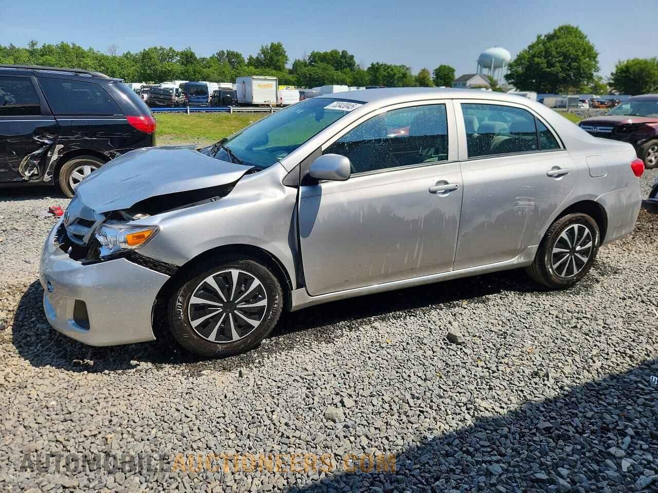 2T1BU4EE2DC119978 TOYOTA COROLLA 2013