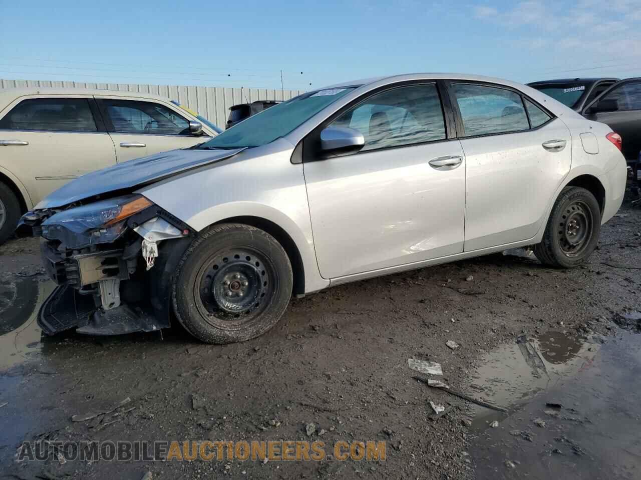 2T1BURHE4JC035875 TOYOTA COROLLA 2018