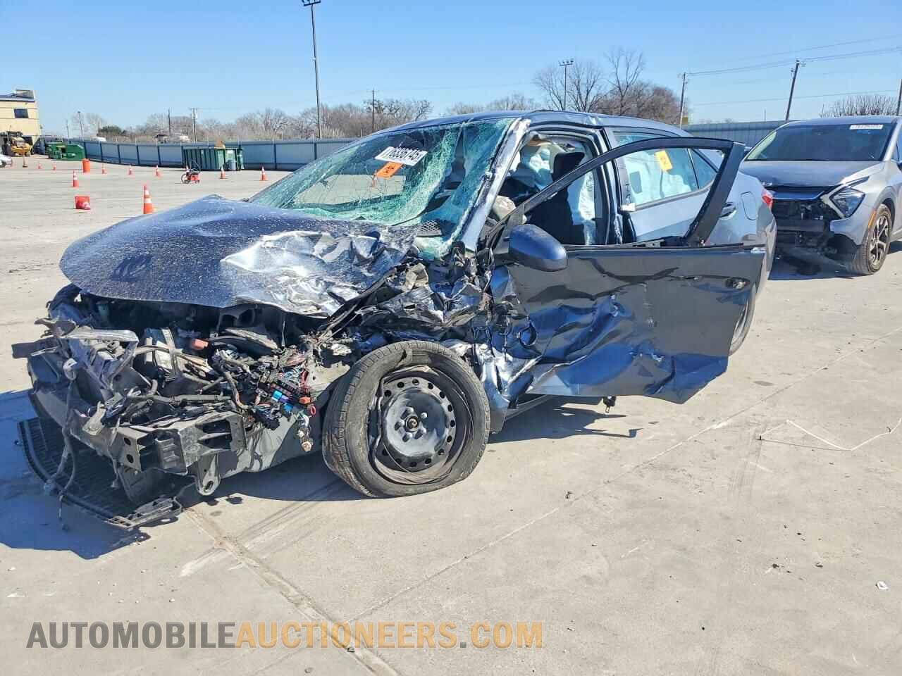 2T1BURHE4JC053261 TOYOTA COROLLA 2018