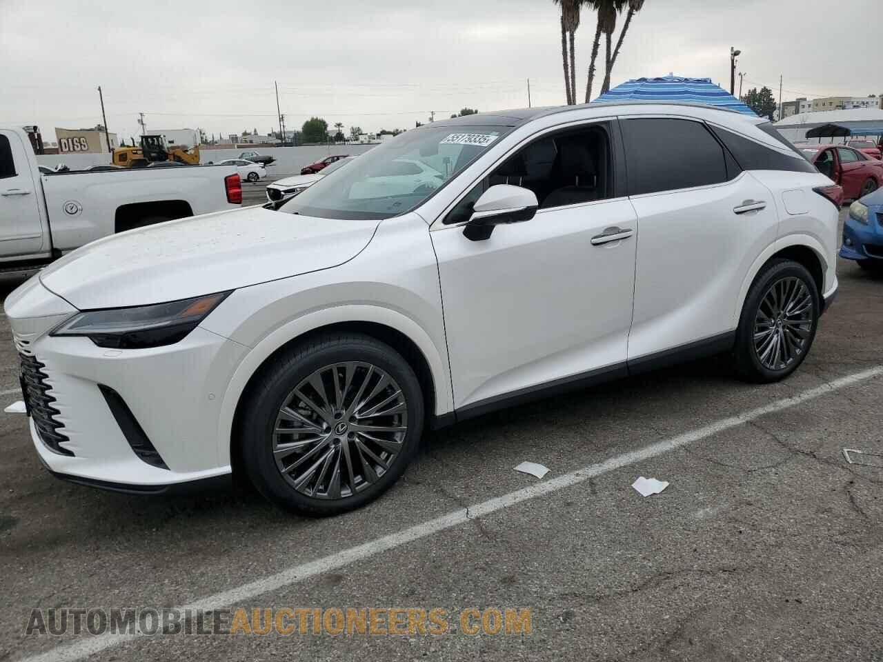 2T2BAMBA0PC013734 LEXUS RX350 2023