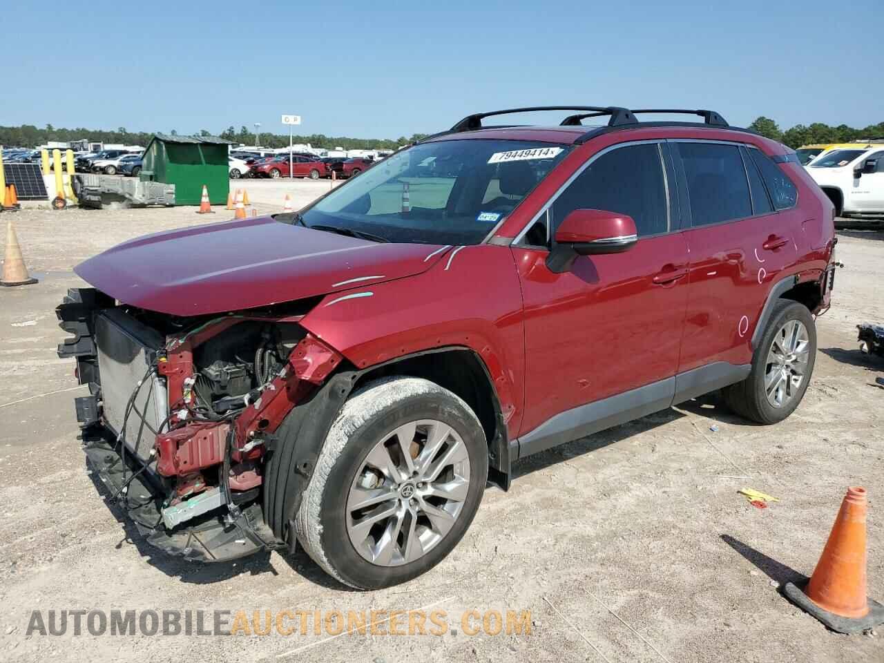 2T3A1RFV2MW190894 TOYOTA RAV4 2021