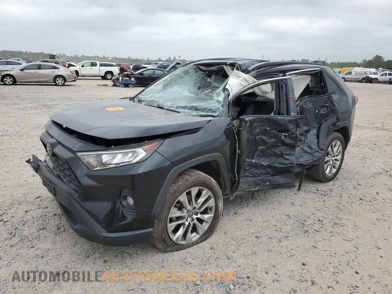 2T3C1RFV3LW089757 TOYOTA RAV4 2020