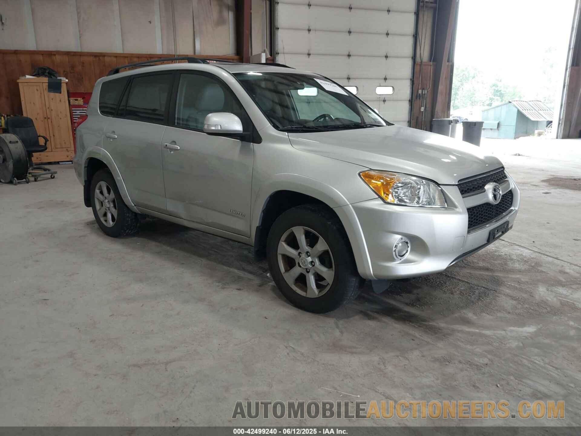 2T3DF4DVXBW153657 TOYOTA RAV4 2011