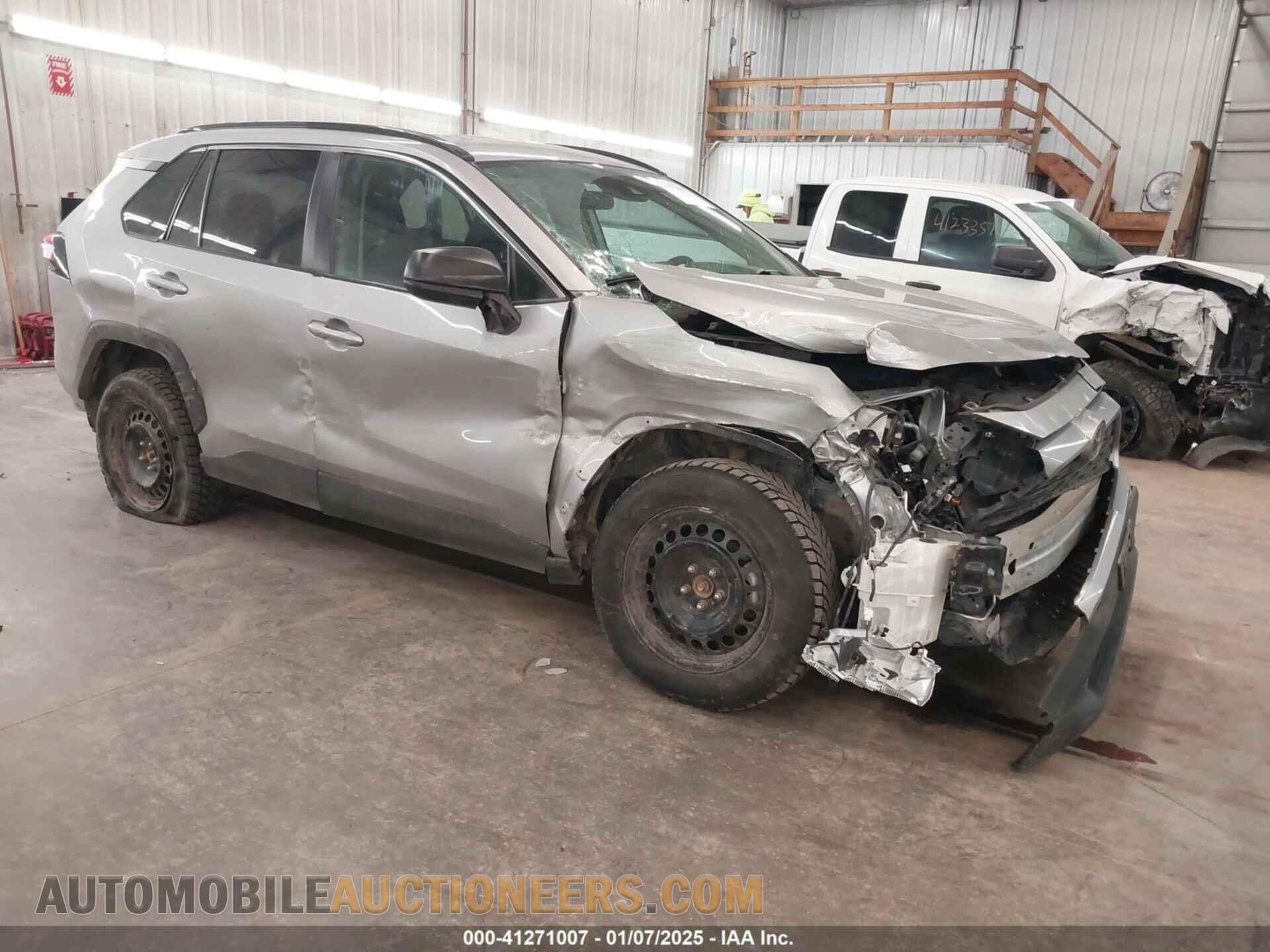 2T3F1RFV2KC005604 TOYOTA RAV4 2019