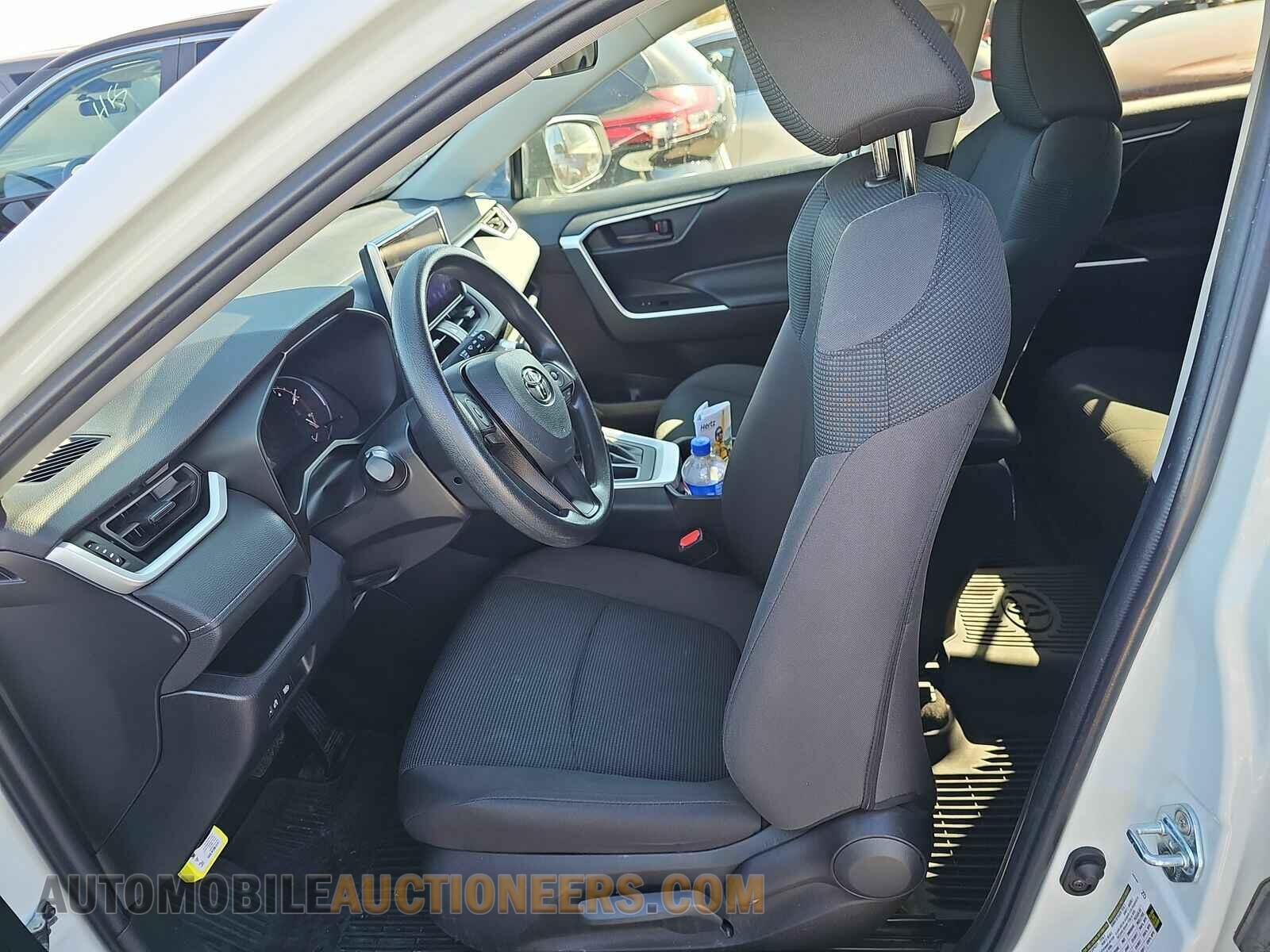 2T3F1RFV4PC354075 Toyota RAV4 2023