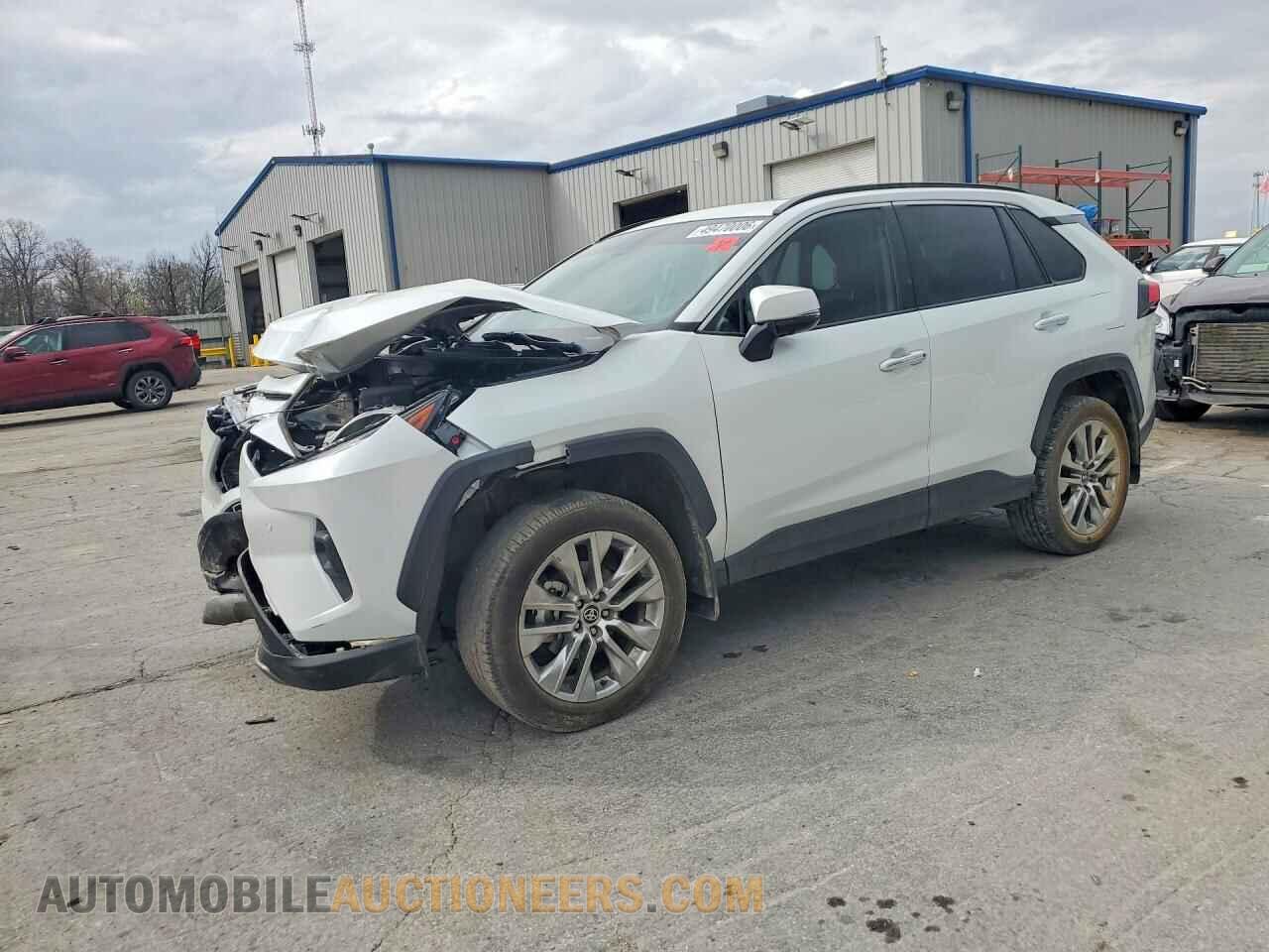 2T3N1RFV6SW496429 TOYOTA RAV4 2025