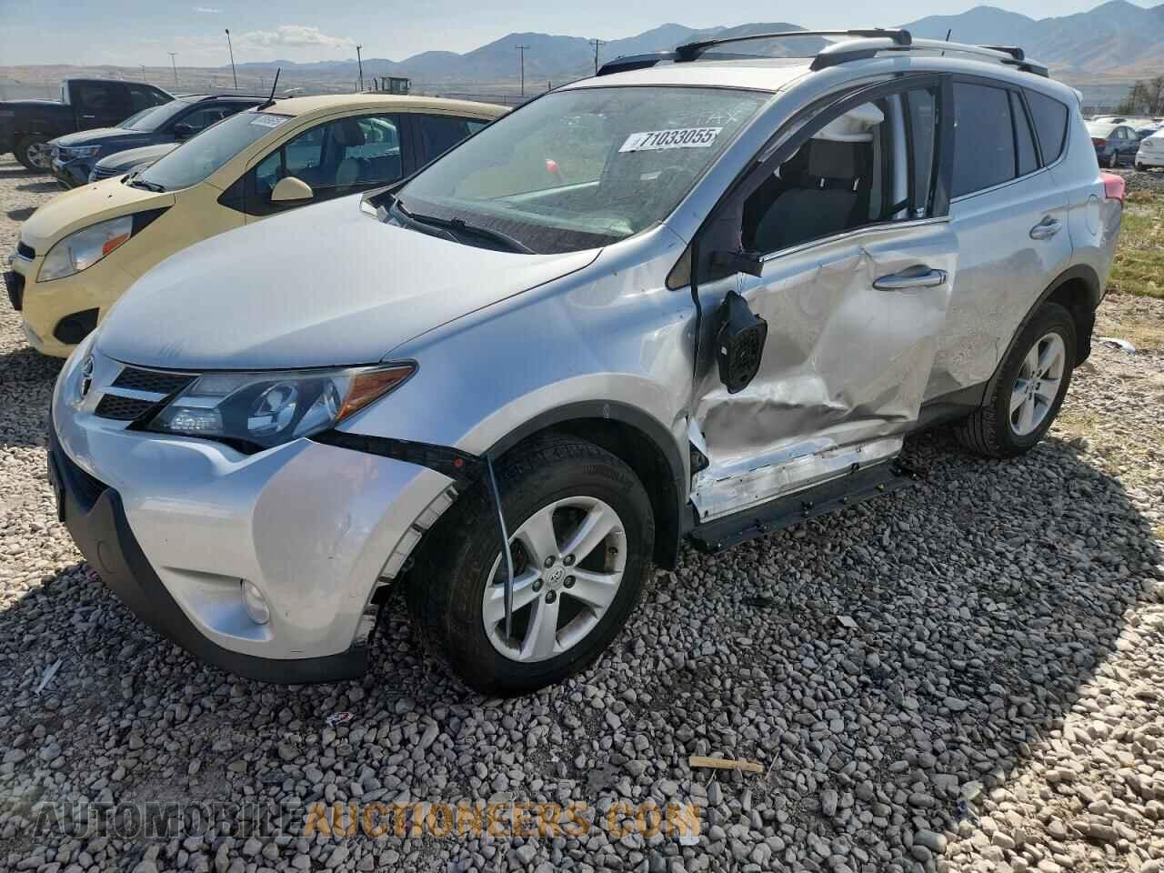 2T3RFREV1DW080991 TOYOTA RAV4 2013