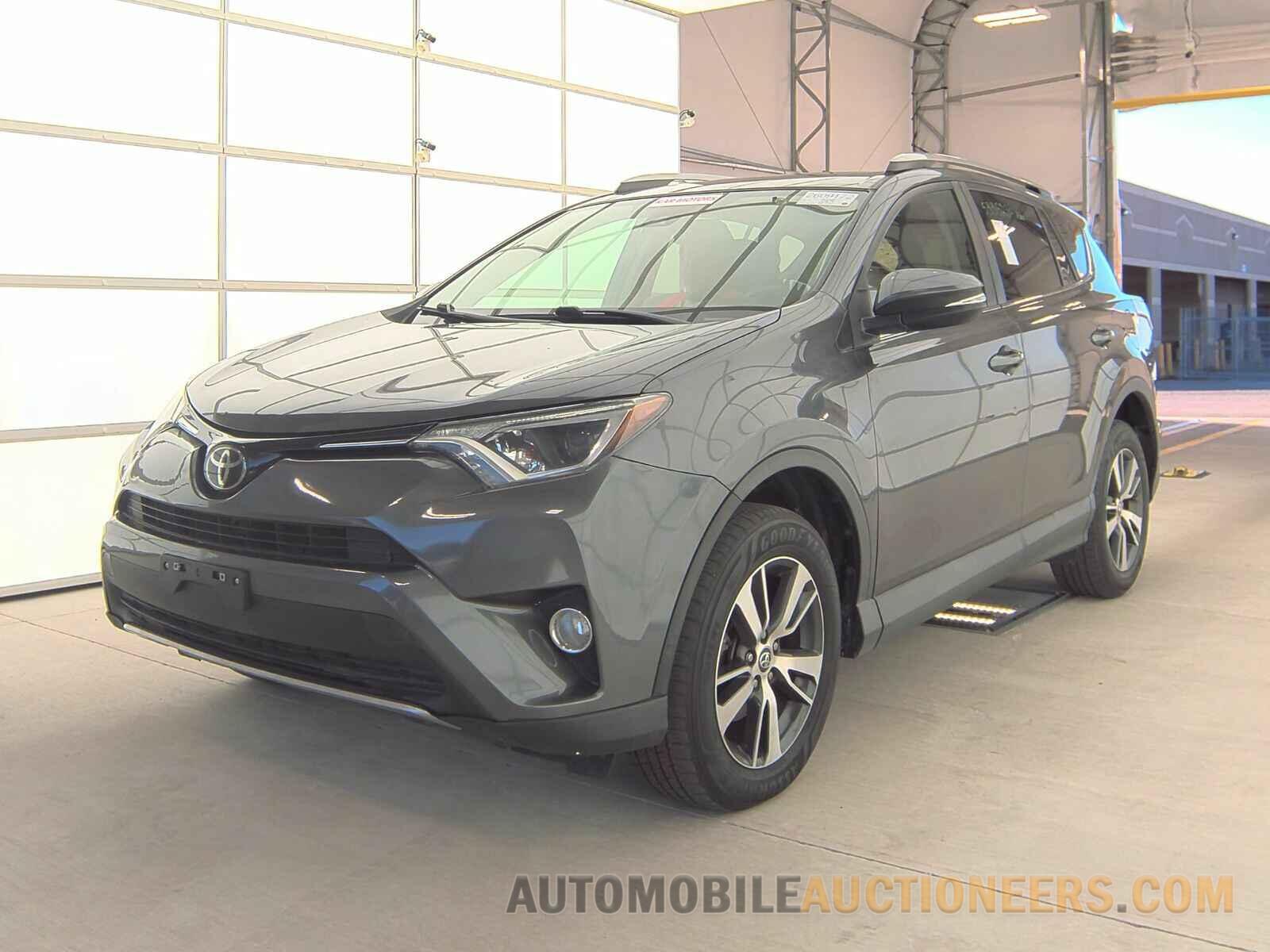2T3RFREV6JW789850 Toyota RAV4 2018