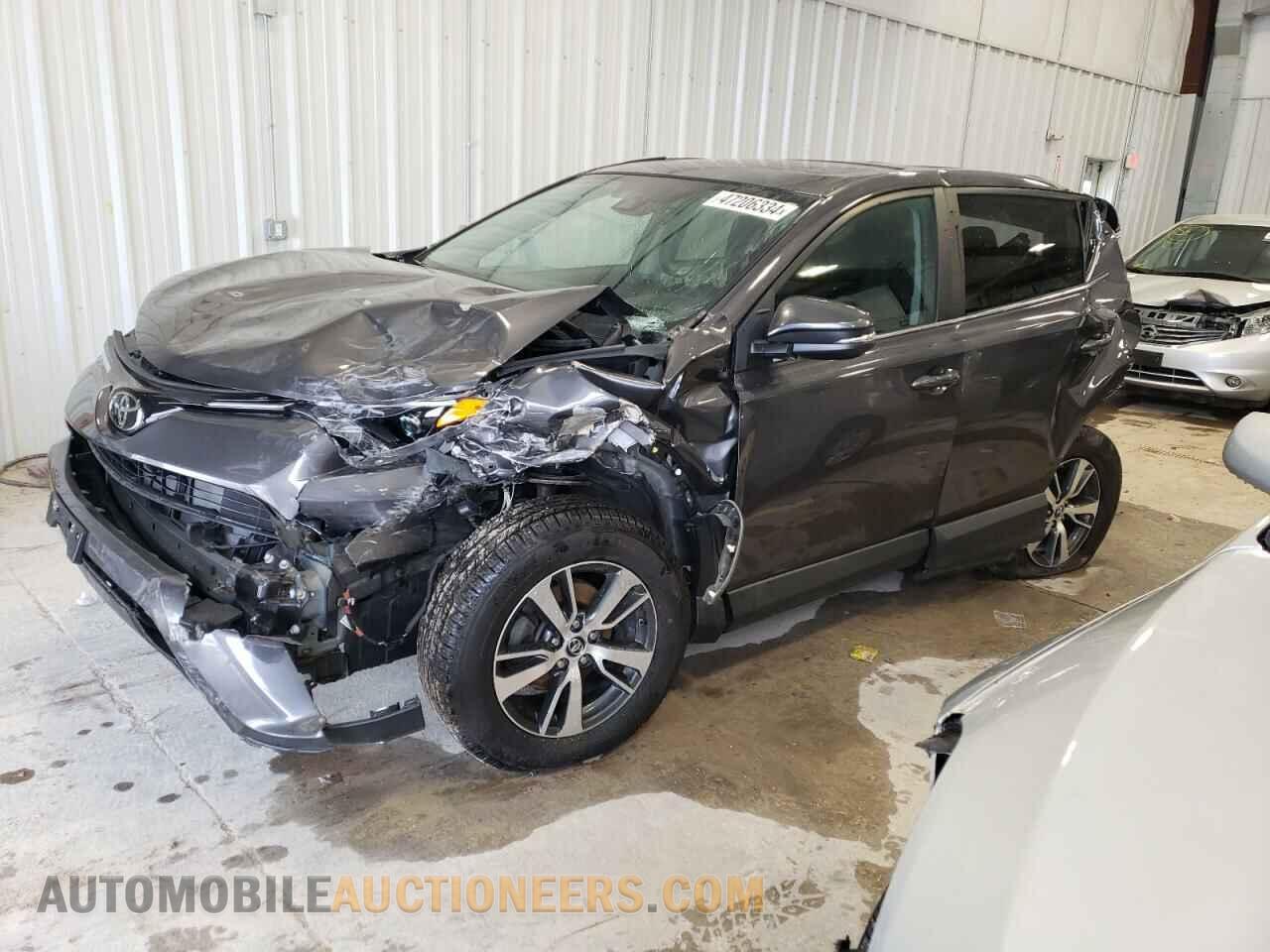 2T3RFREVXJW802471 TOYOTA RAV4 2018