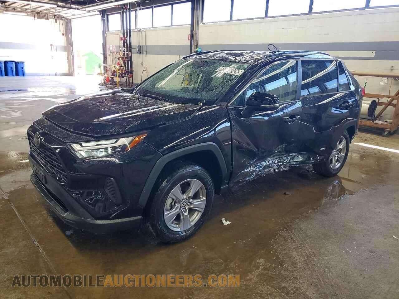 2T3RWRFV6SW263718 TOYOTA RAV4 2025