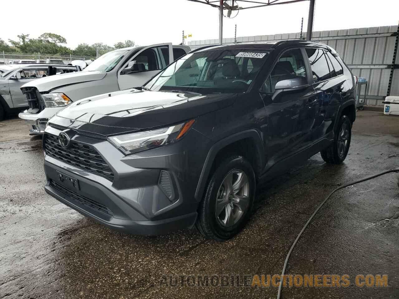 2T3W1RFV3RC280702 TOYOTA RAV4 2024