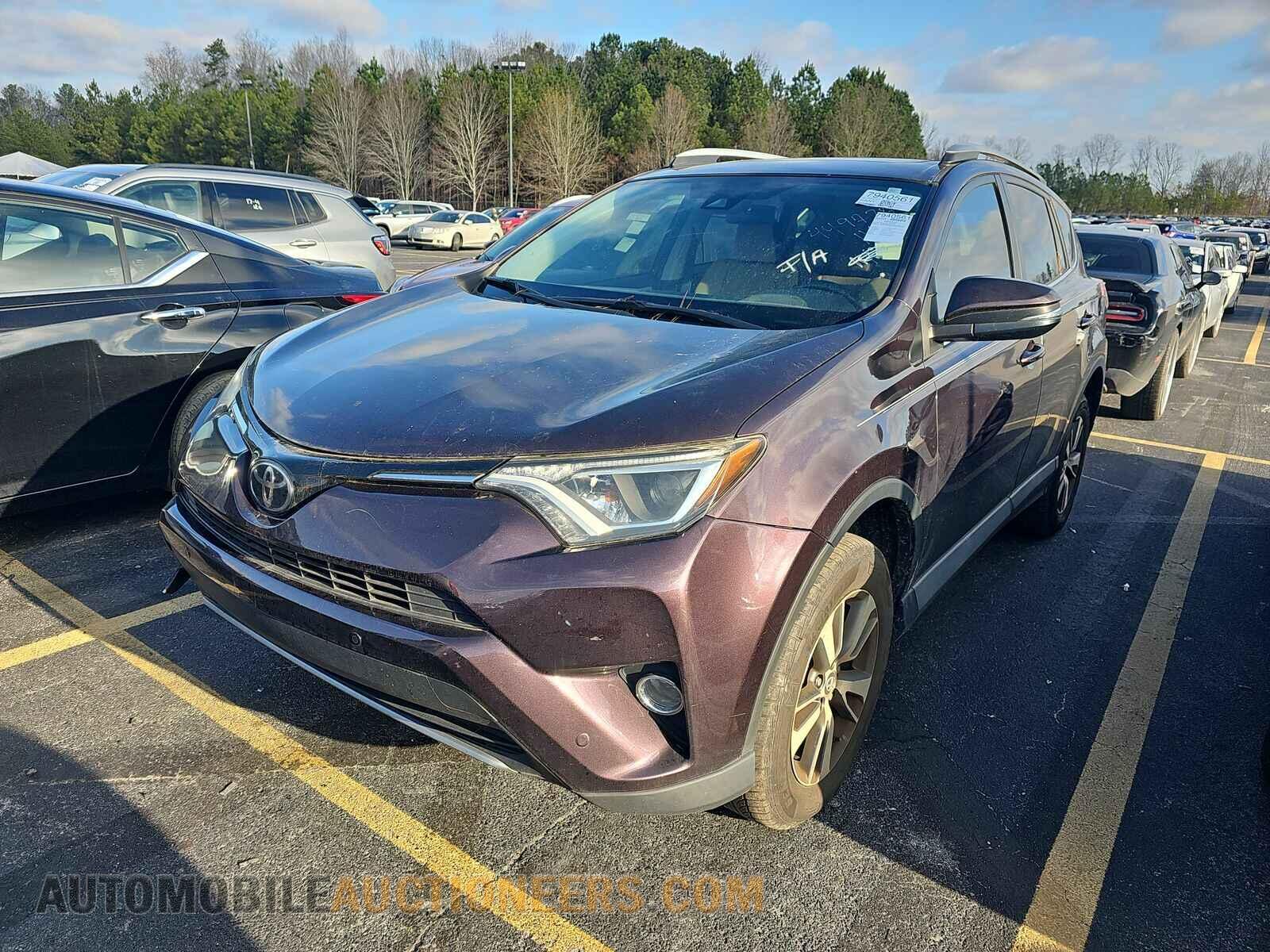 2T3WFREV2JW449727 Toyota RAV4 2018