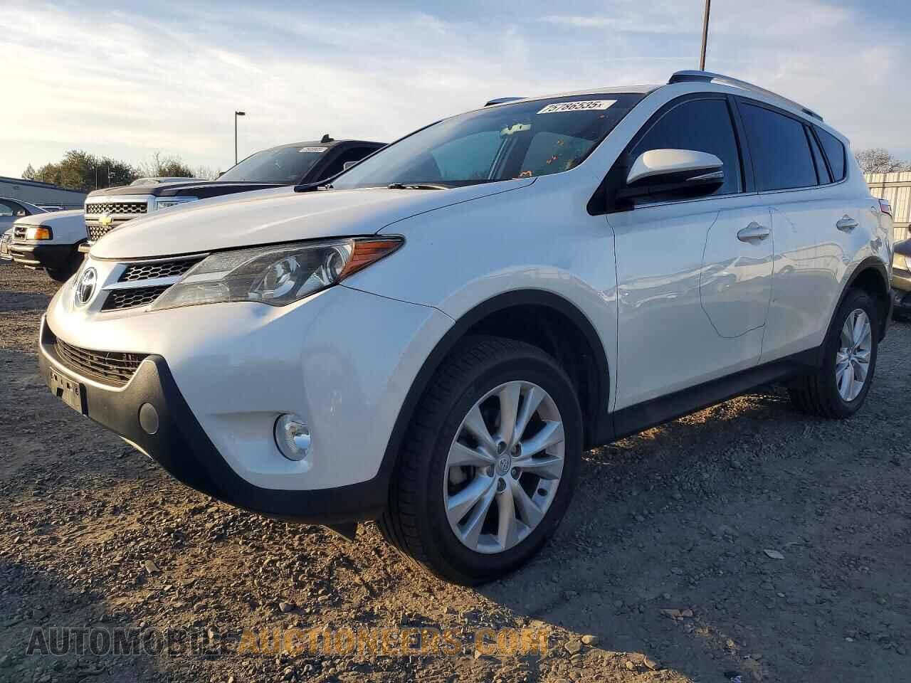 2T3YFREV1DW015196 TOYOTA RAV4 2013
