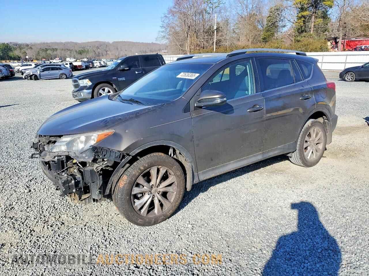 2T3YFREV2FW213532 TOYOTA RAV4 2015