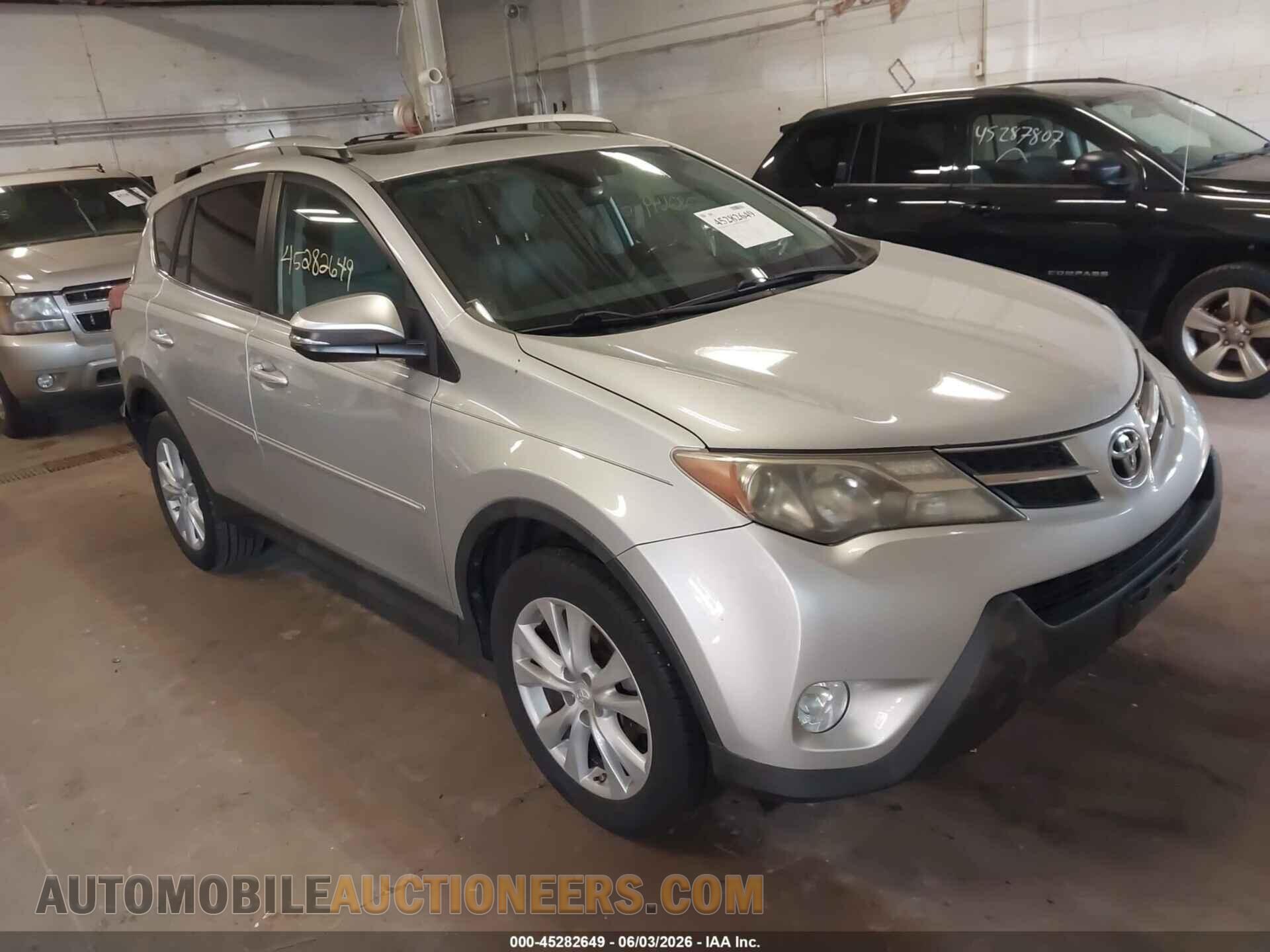 2T3YFREV2FW231576 TOYOTA RAV4 2015