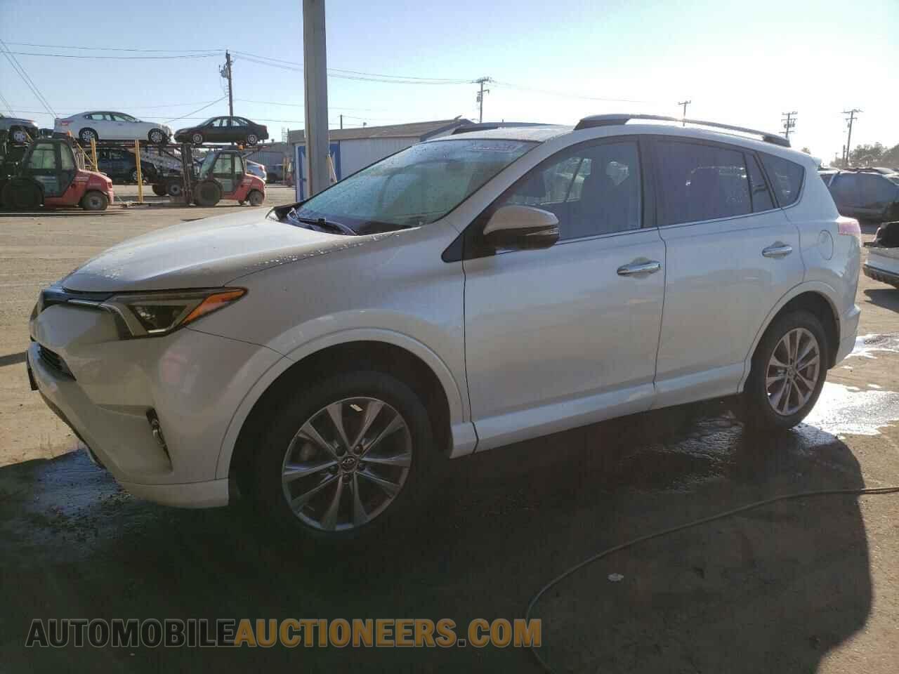 2T3YFREV2HW323449 TOYOTA RAV4 2017