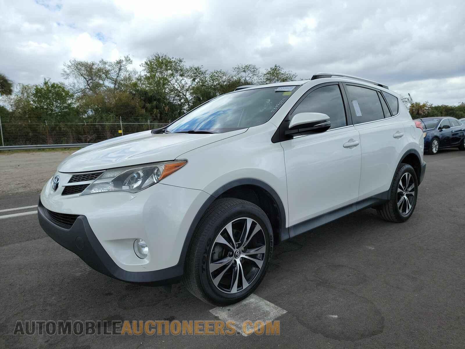 2T3YFREV3FW138372 Toyota RAV4 2015