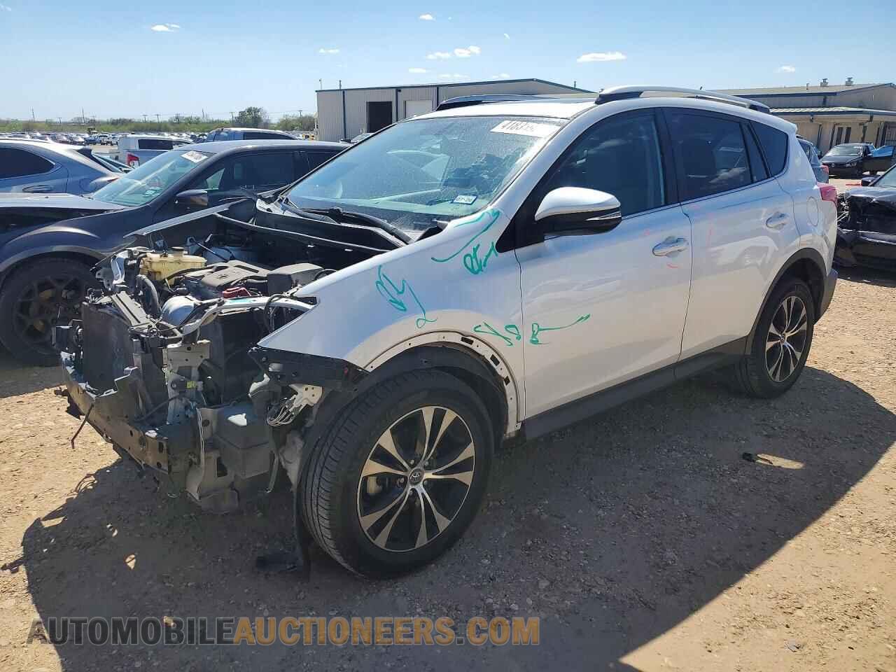 2T3YFREV6FW147065 TOYOTA RAV4 2015