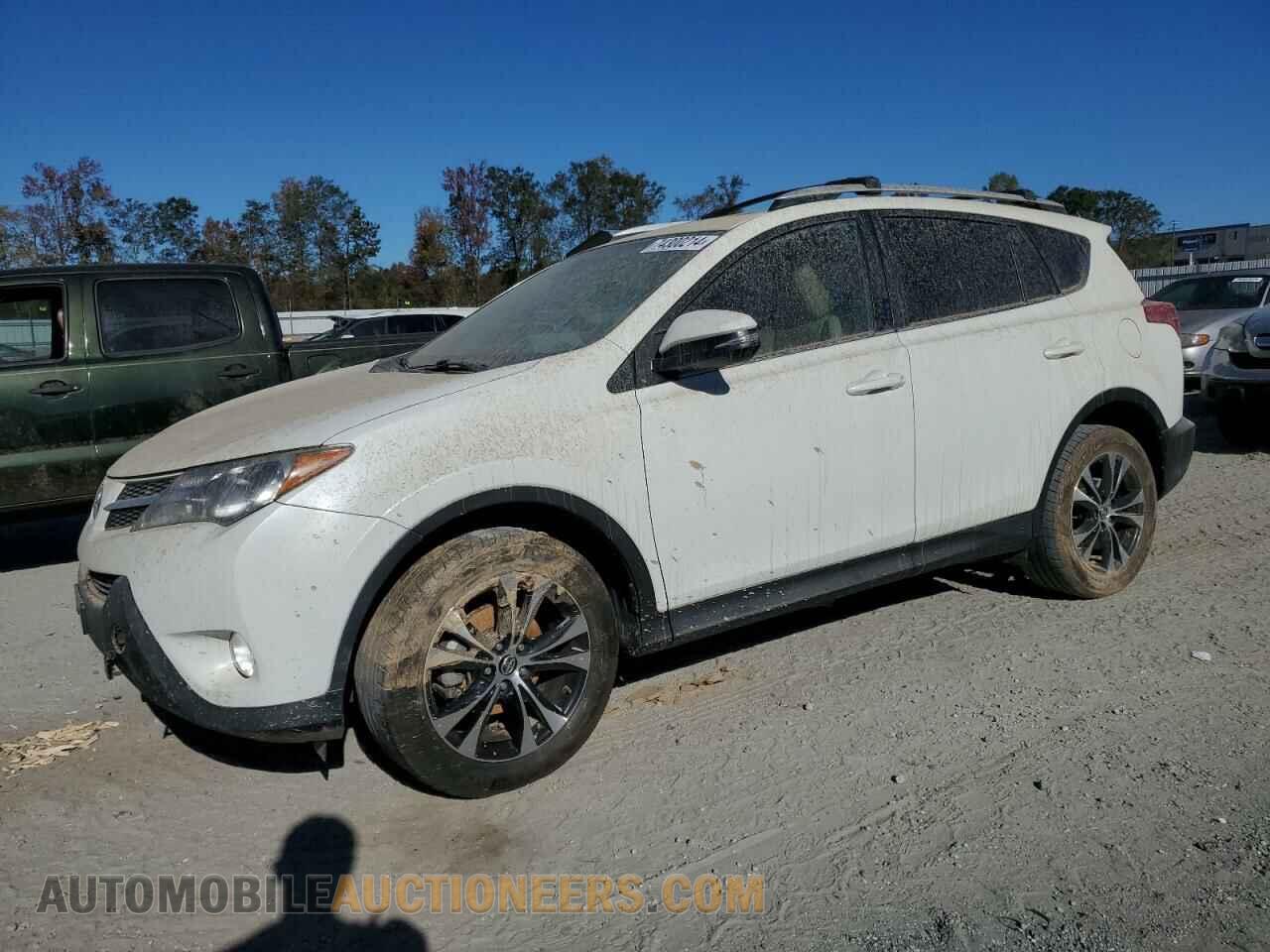 2T3YFREV7FW213929 TOYOTA RAV4 2015