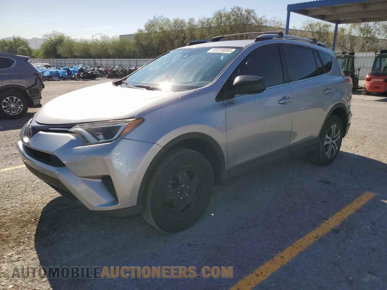 2T3ZFREV2HW398950 TOYOTA RAV4 2017