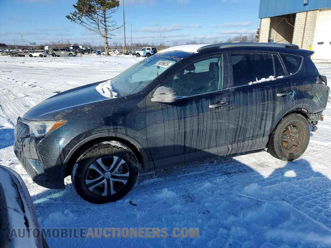 2T3ZFREV3JW458174 TOYOTA RAV4 2018