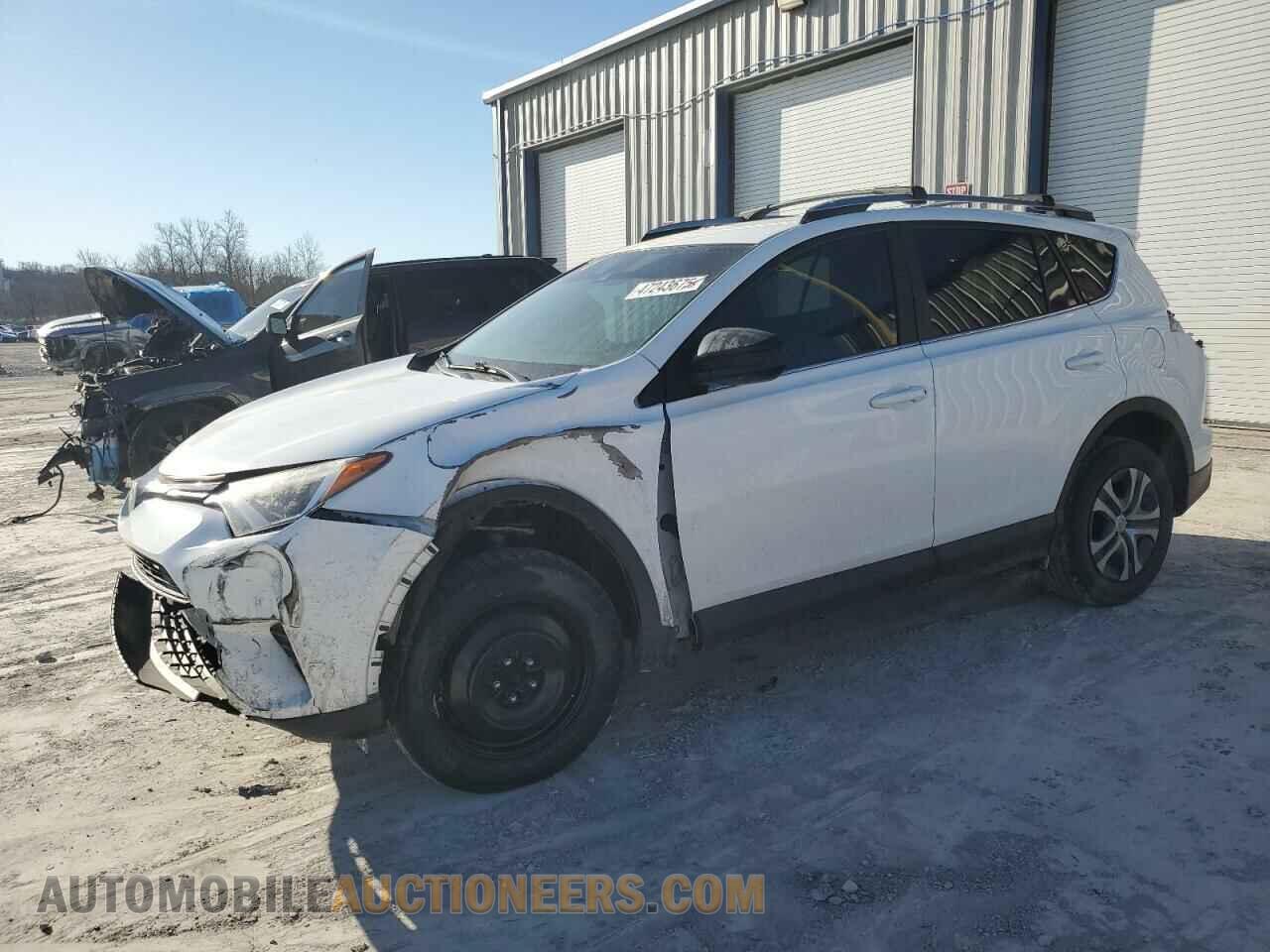 2T3ZFREV6HW346074 TOYOTA RAV4 2017