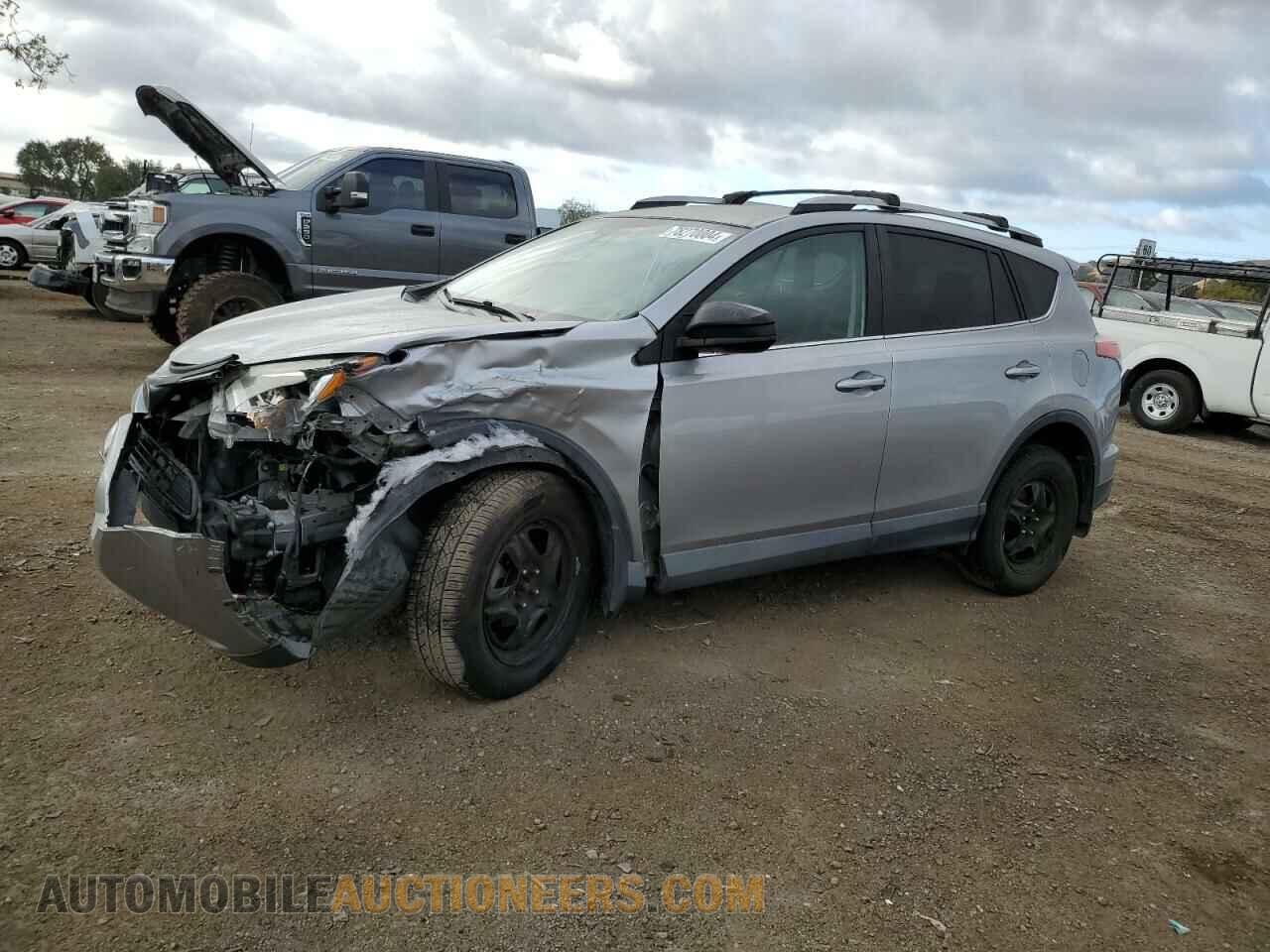 2T3ZFREV8HW337389 TOYOTA RAV4 2017