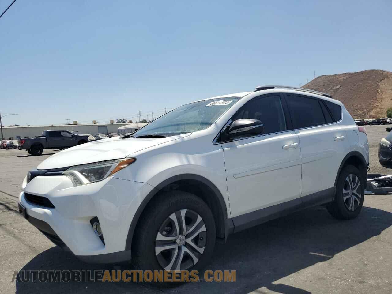 2T3ZFREV8HW384146 TOYOTA RAV4 2017