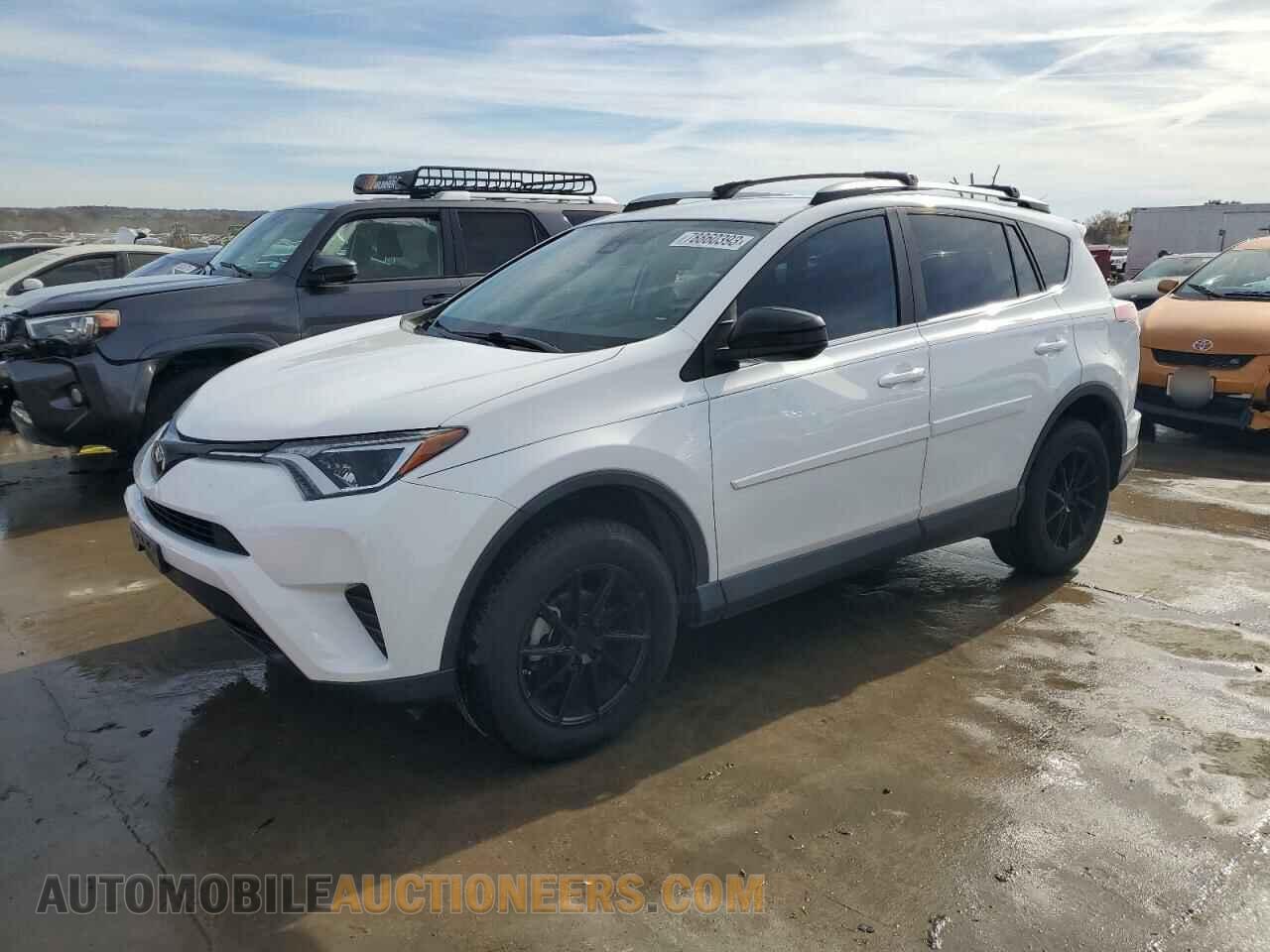 2T3ZFREVXHW320481 TOYOTA RAV4 2017