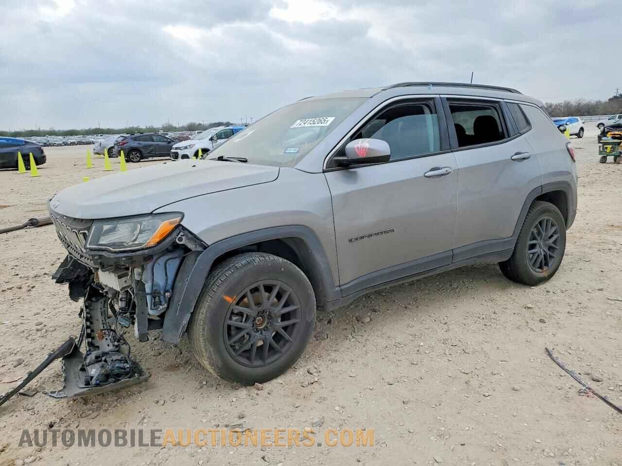 3C4NJDBB0KT741635 JEEP COMPASS 2019