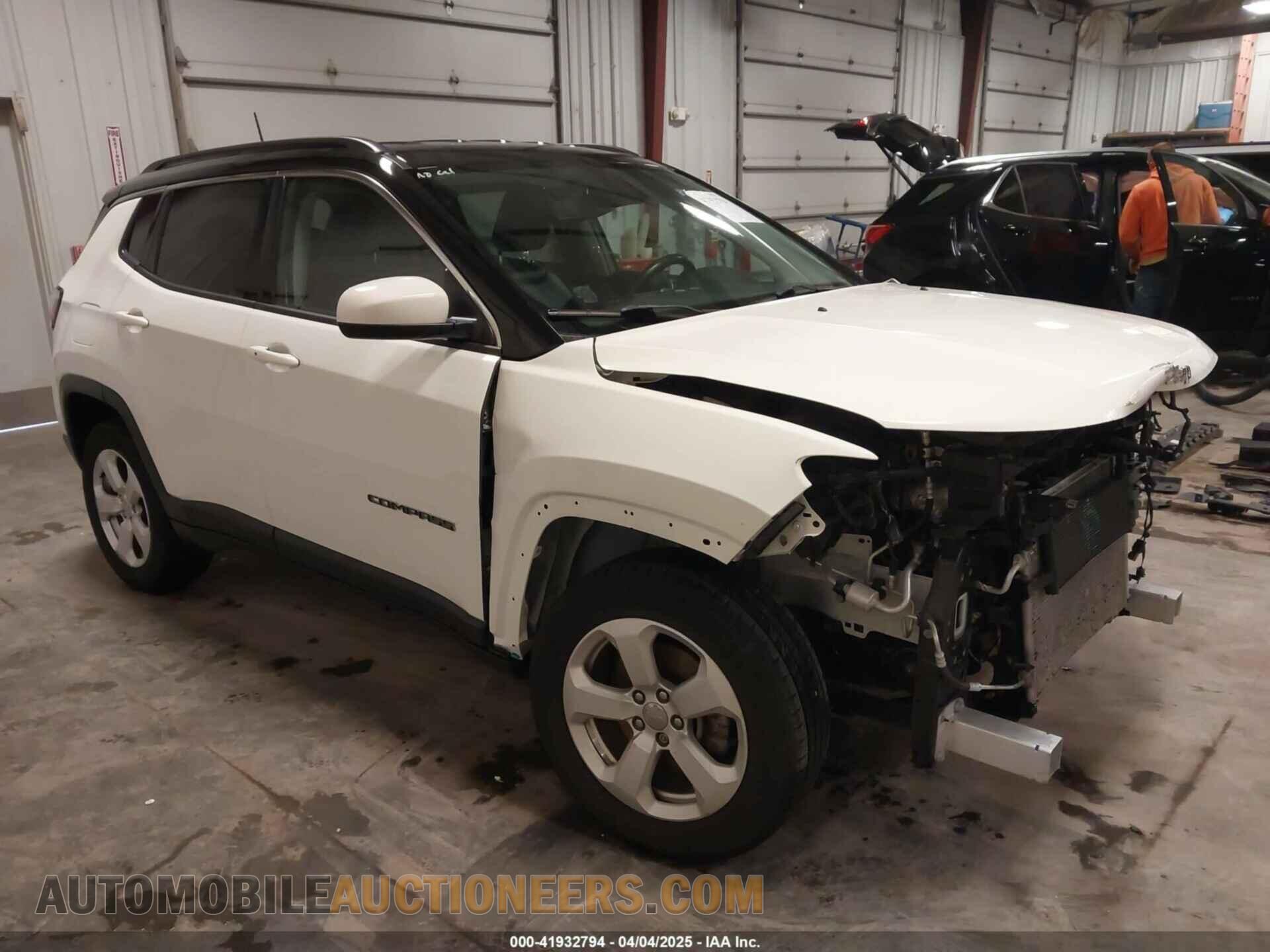 3C4NJDBB0KT834607 JEEP COMPASS 2019