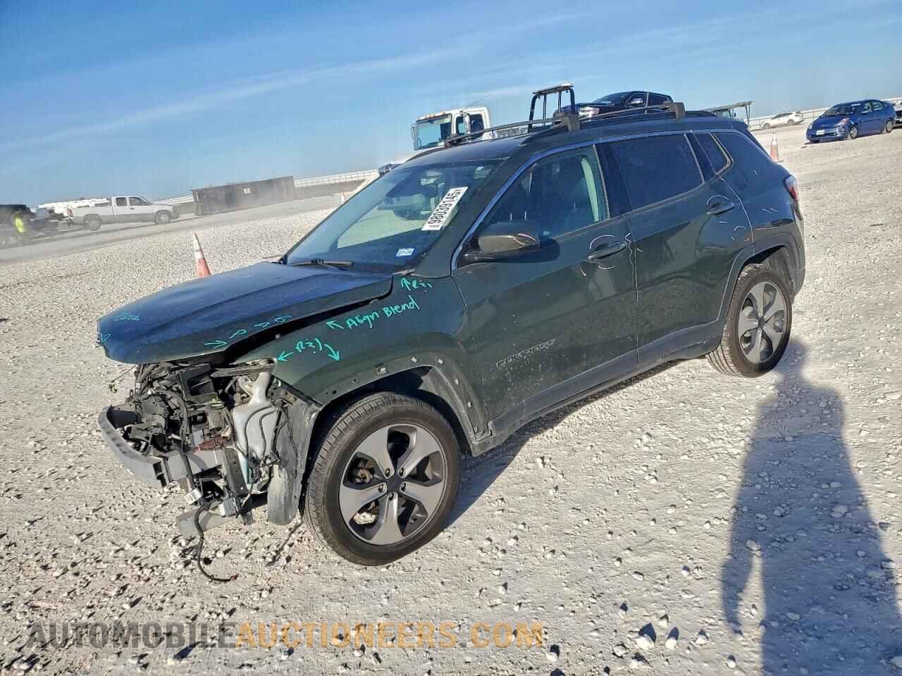 3C4NJDBB1JT201421 JEEP COMPASS 2018