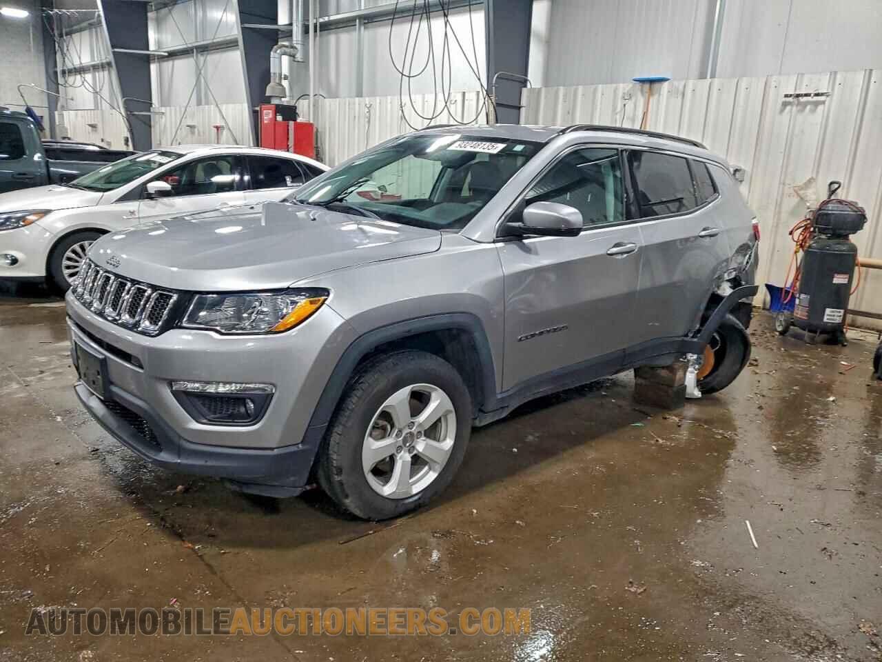3C4NJDBB1JT483849 JEEP COMPASS 2018