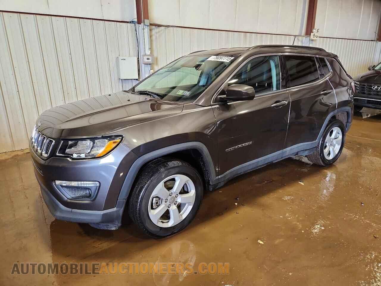 3C4NJDBB2JT112635 JEEP COMPASS 2018