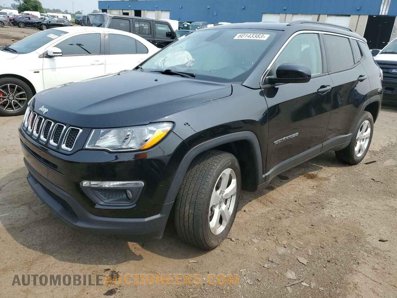 3C4NJDBB2JT330879 JEEP COMPASS 2018