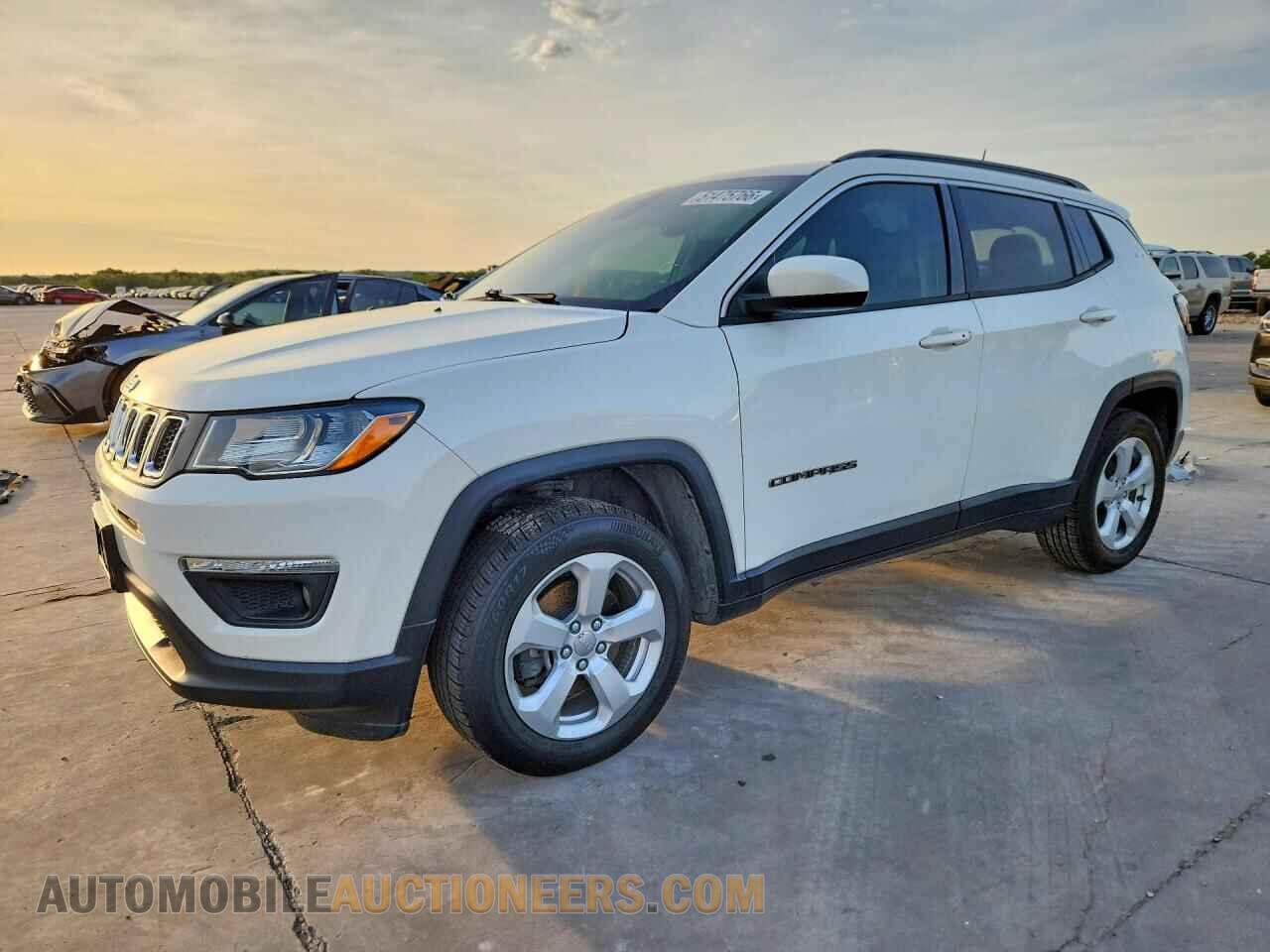 3C4NJDBB2JT337105 JEEP COMPASS 2018