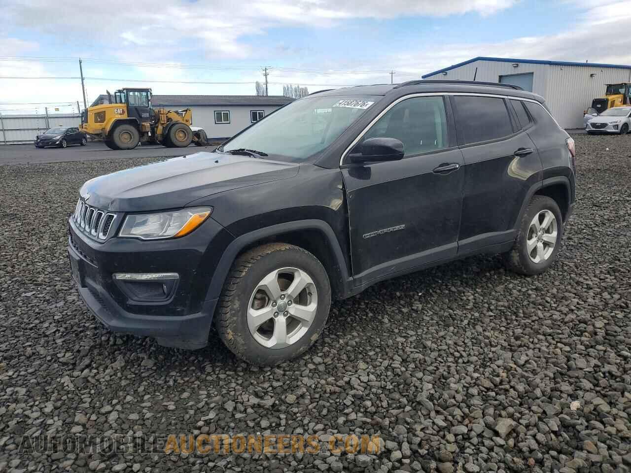 3C4NJDBB3JT366371 JEEP COMPASS 2018
