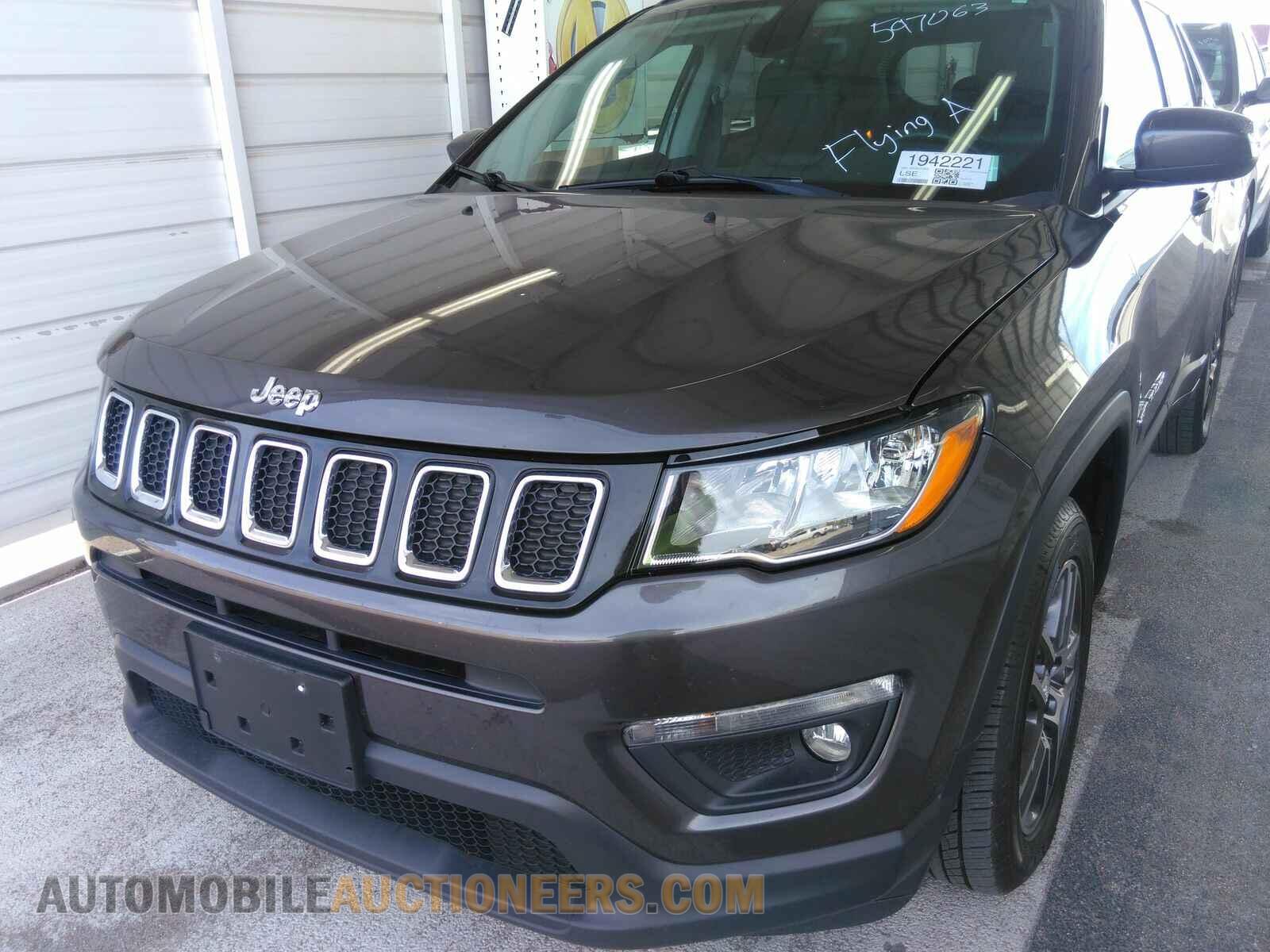 3C4NJDBB4HT597063 Jeep Compass 2017
